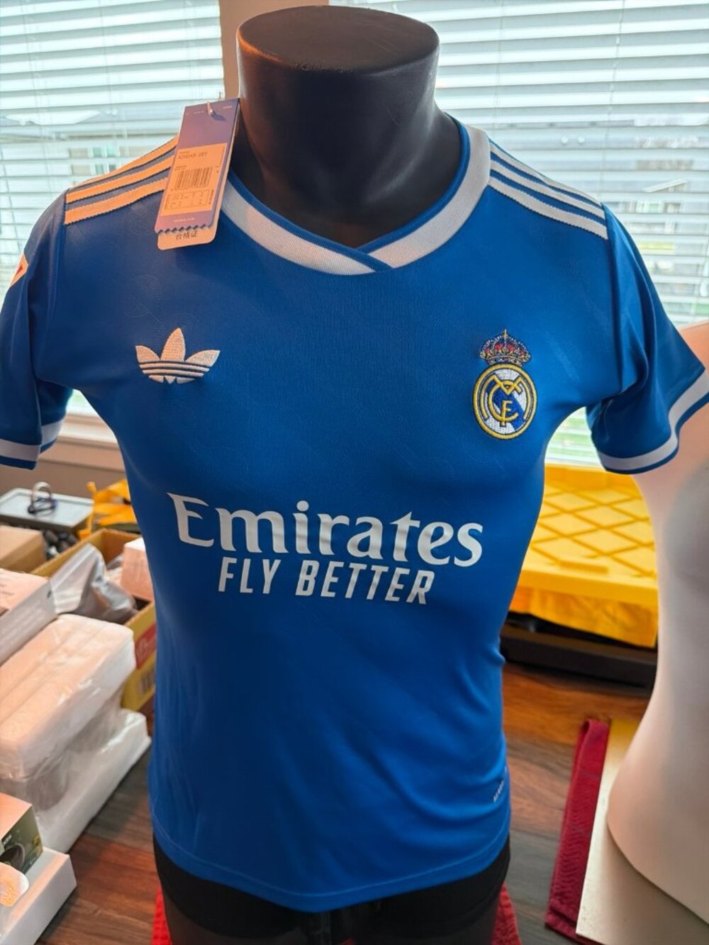 SOURCE UNKNOWN Real Madrid 2025/26 Third Kit